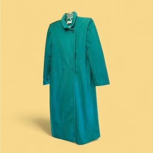 Vintage KASHMIRACLE by Wellington Fashions “Cashmere Like” Green Coat.